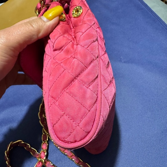 Prada Pink Quilted Women's Bag - Picture 4 of 11